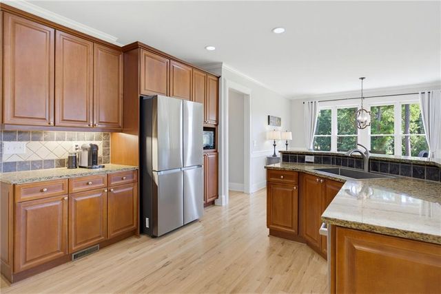 333 Golf Crest Drive, Acworth, GA 30101