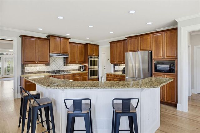 333 Golf Crest Drive, Acworth, GA 30101