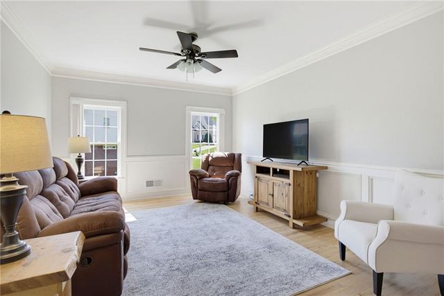333 Golf Crest Drive, Acworth, GA 30101