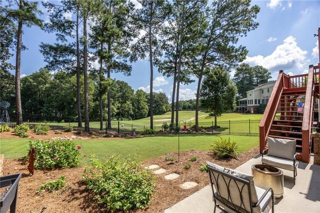 333 Golf Crest Drive, Acworth, GA 30101