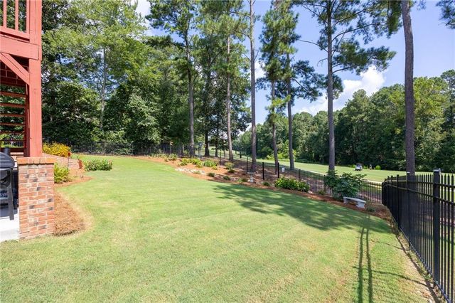 333 Golf Crest Drive, Acworth, GA 30101