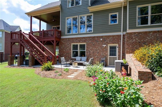 333 Golf Crest Drive, Acworth, GA 30101