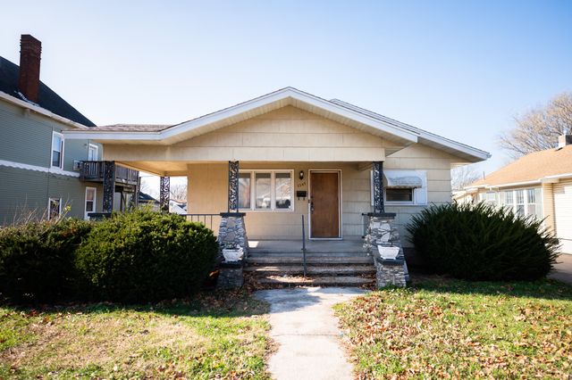 2243 N Missouri Avenue, Springfield, MO 65803
