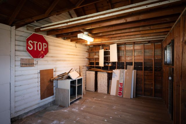 2243 N Missouri Avenue, Springfield, MO 65803