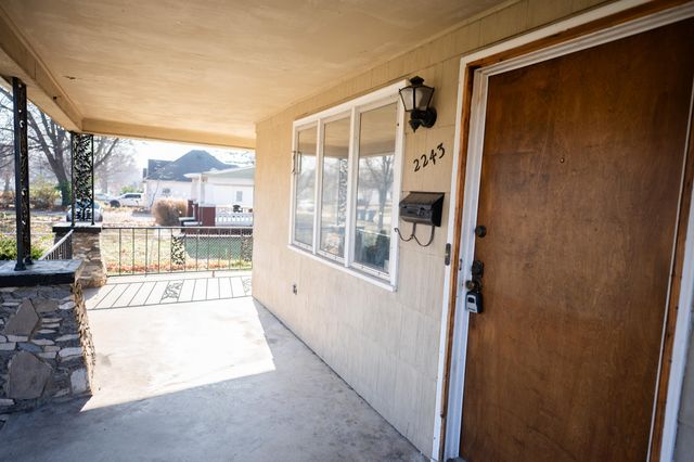 2243 N Missouri Avenue, Springfield, MO 65803