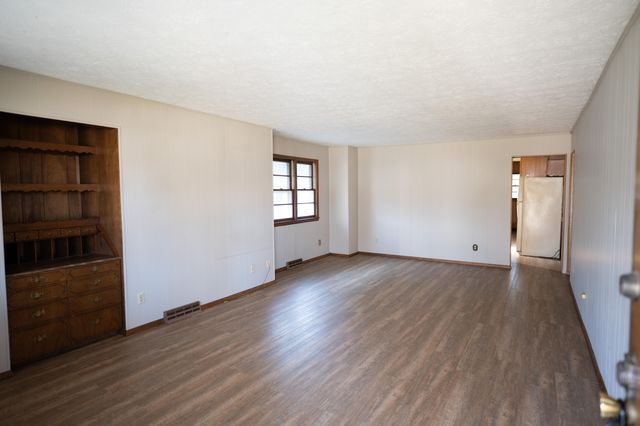 2243 N Missouri Avenue, Springfield, MO 65803