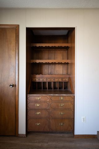 2243 N Missouri Avenue, Springfield, MO 65803