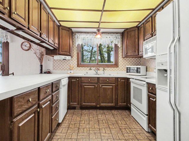 4600 Queens Way, Gladwin, MI 48624