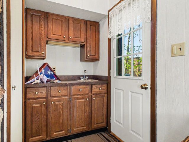 4600 Queens Way, Gladwin, MI 48624