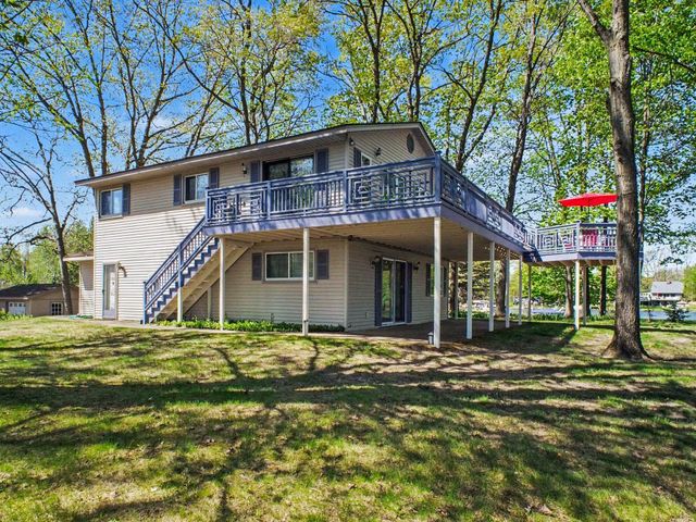 4600 Queens Way, Gladwin, MI 48624