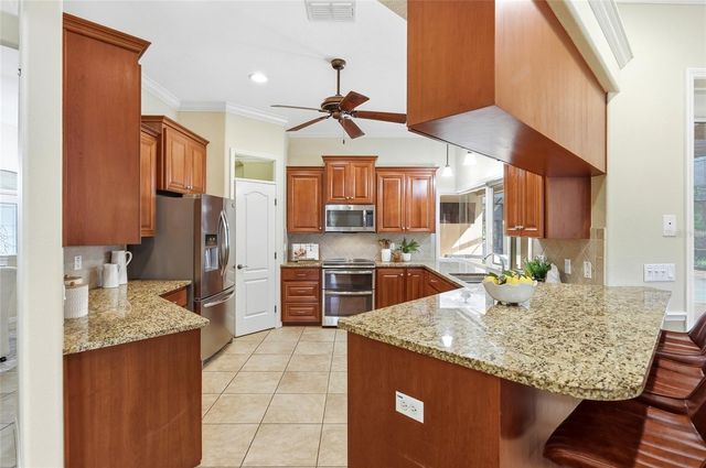 2920 CHICKASAW CIRCLE, Haines City, FL 33844