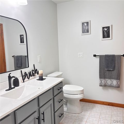 12 Orangewood Drive, Clay, NY 13090