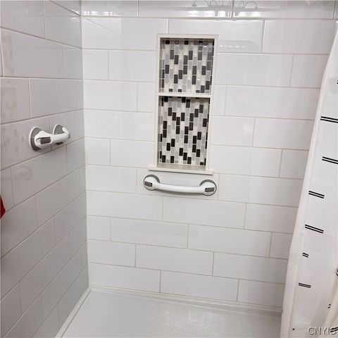 12 Orangewood Drive, Clay, NY 13090