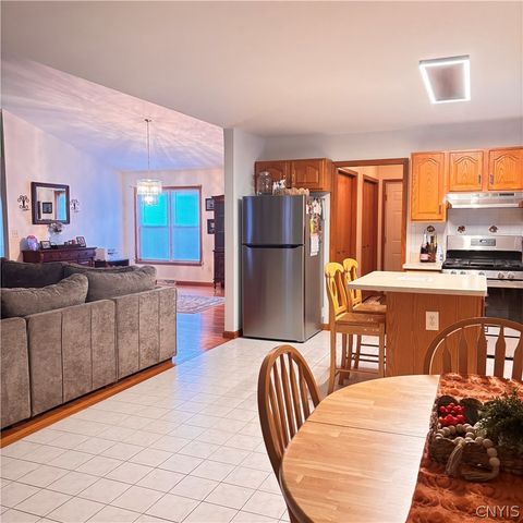 12 Orangewood Drive, Clay, NY 13090