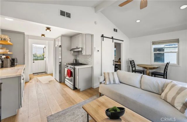 389 Park, Laguna Beach, CA 92651