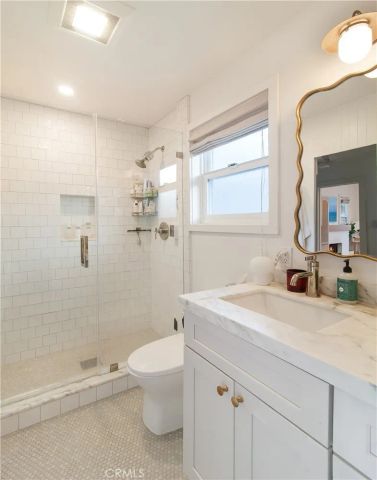 389 Park, Laguna Beach, CA 92651