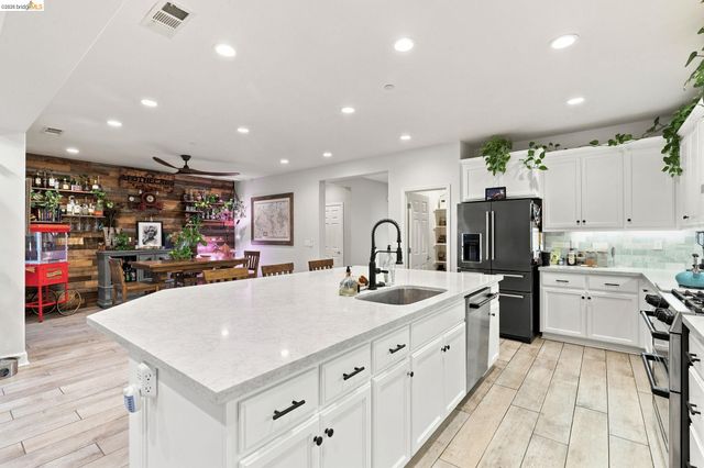 5456 Mountain Ridge Way, Antioch, CA 94531