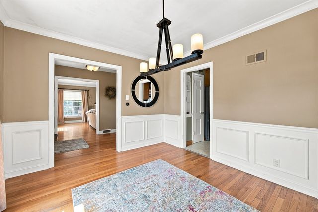 1926 Blake Boulevard SE, Cedar Rapids, IA 52403