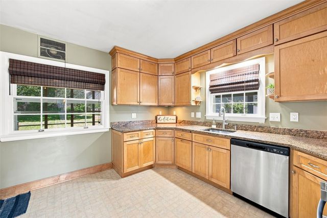 1926 Blake Boulevard SE, Cedar Rapids, IA 52403