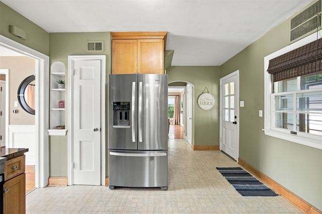 1926 Blake Boulevard SE, Cedar Rapids, IA 52403