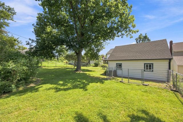 1926 Blake Boulevard SE, Cedar Rapids, IA 52403