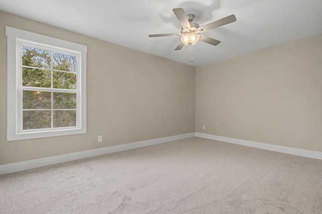 137 Traveller Ln, La Vergne, TN 37086