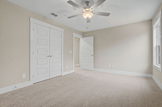 137 Traveller Ln, La Vergne, TN 37086