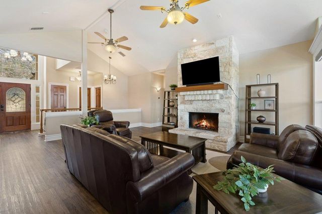 708 SUNFISH ST, Lakeway, TX 78734