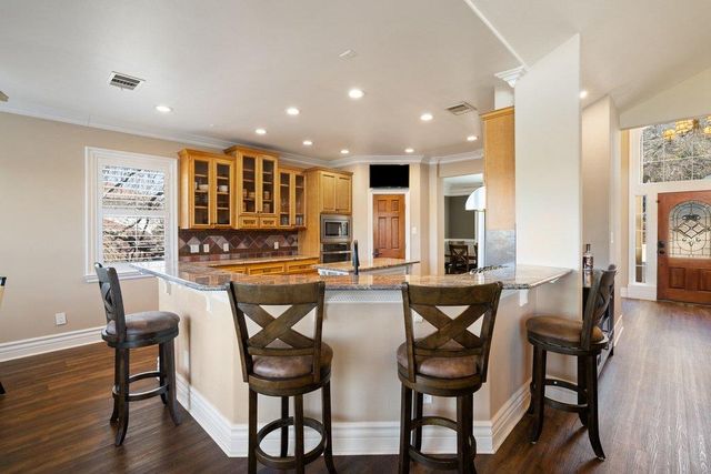 708 SUNFISH ST, Lakeway, TX 78734