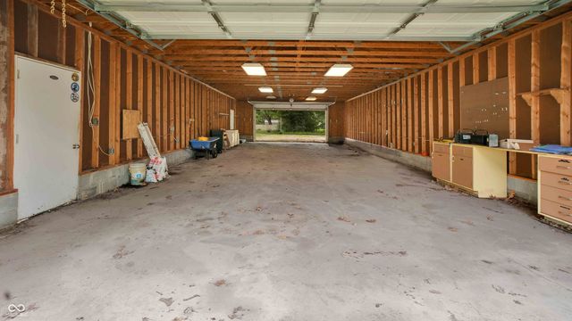 108 E Washington, Mooresville, IN 46158