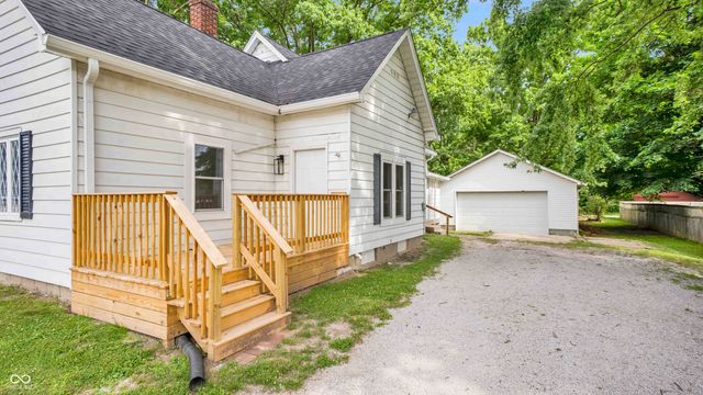 108 E Washington, Mooresville, IN 46158