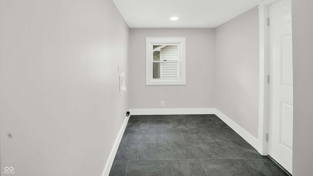 108 E Washington, Mooresville, IN 46158