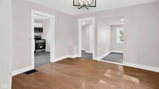 108 E Washington, Mooresville, IN 46158