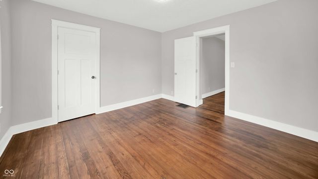 108 E Washington, Mooresville, IN 46158
