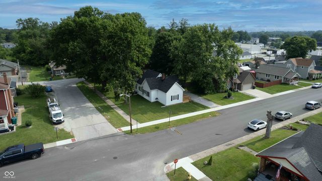 108 E Washington, Mooresville, IN 46158