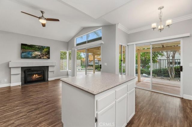 40483 Via Estrada, Murrieta, CA 92562