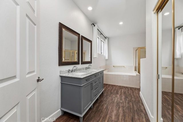 40483 Via Estrada, Murrieta, CA 92562