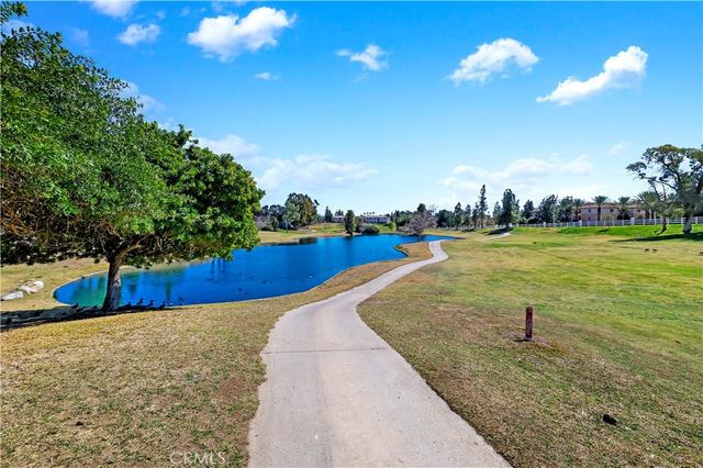 40483 Via Estrada, Murrieta, CA 92562