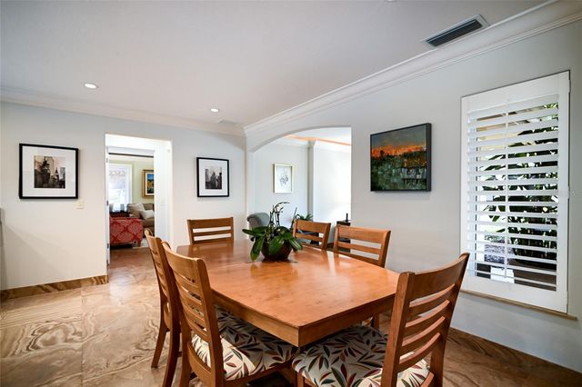 218 ROBIN DRIVE, Sarasota, FL 34236