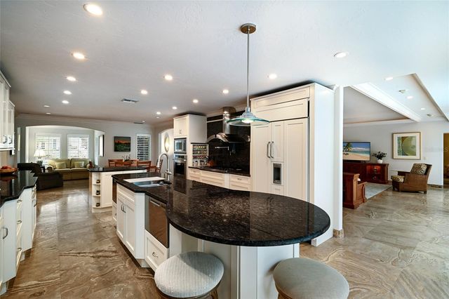 218 ROBIN DRIVE, Sarasota, FL 34236