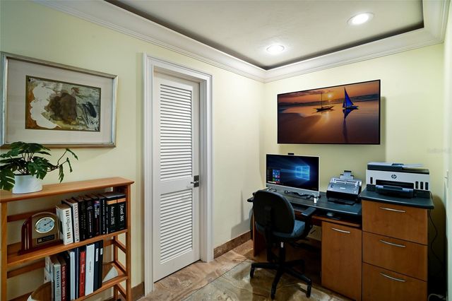 218 ROBIN DRIVE, Sarasota, FL 34236