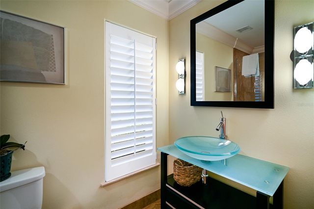 218 ROBIN DRIVE, Sarasota, FL 34236