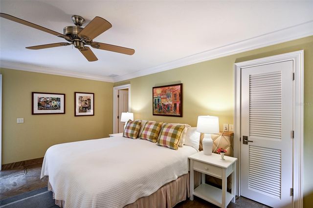 218 ROBIN DRIVE, Sarasota, FL 34236