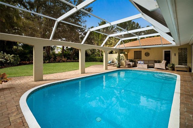 218 ROBIN DRIVE, Sarasota, FL 34236