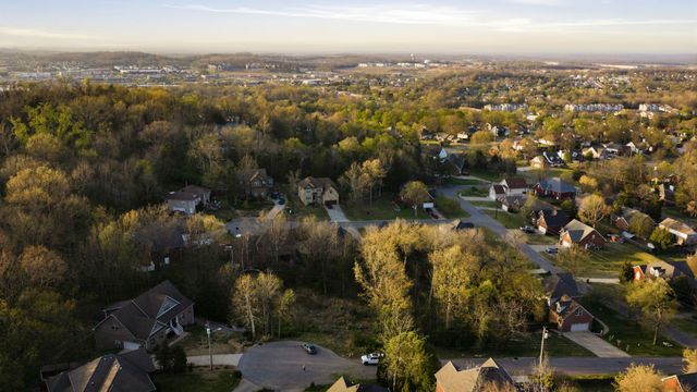 425 Westwood Dr, Smyrna, TN 37167