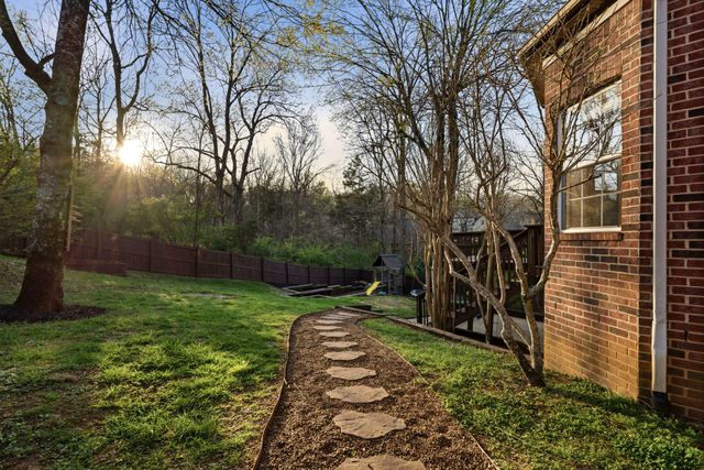 425 Westwood Dr, Smyrna, TN 37167
