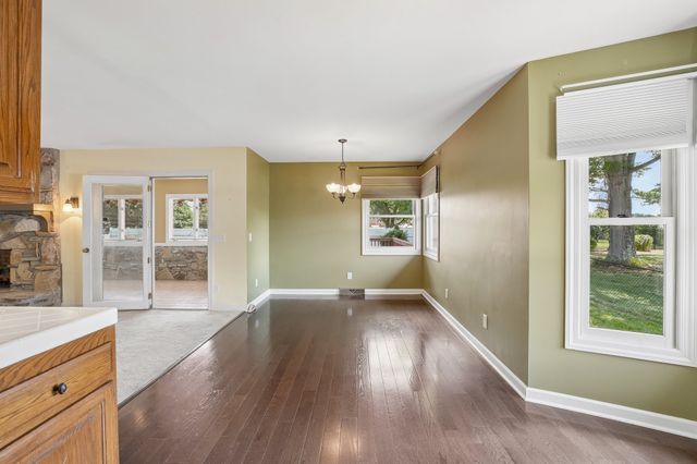 119 Stonehouse Dr, Gallatin, TN 37066