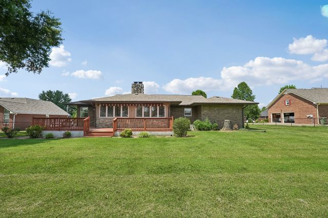 119 Stonehouse Dr, Gallatin, TN 37066