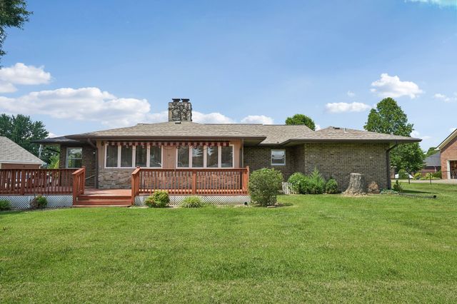 119 Stonehouse Dr, Gallatin, TN 37066