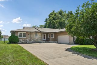 119 Stonehouse Dr, Gallatin, TN 37066